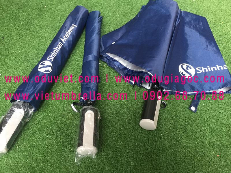 xưởng sản xuất ô dù cầm tay in logo quảng cáo