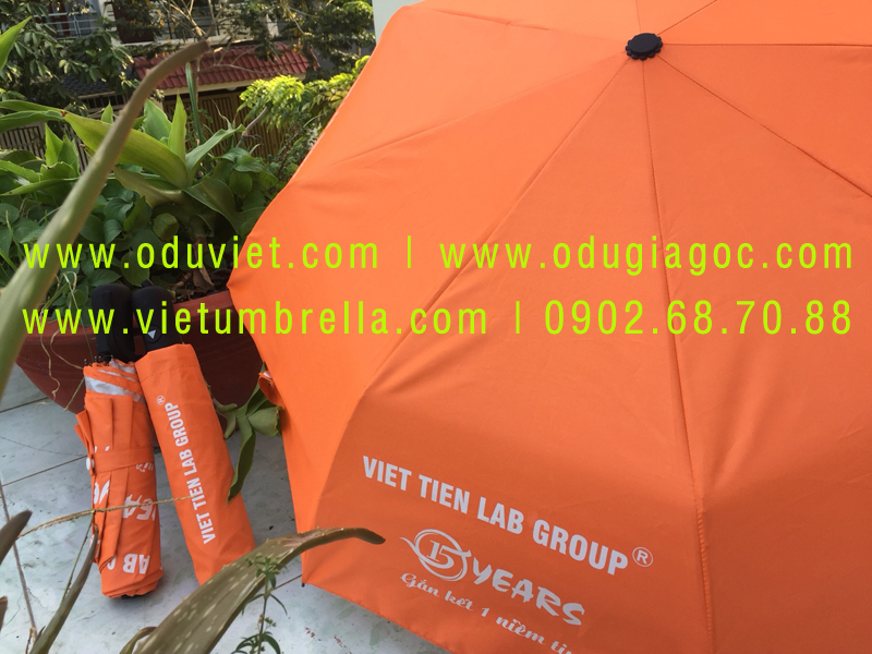 xưởng sản xuất ô dù cầm tay in logo quảng cáo